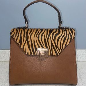 HP🎉Cute Dune London Purse